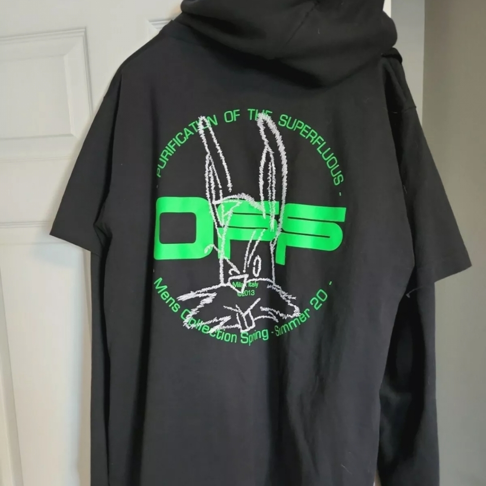 Off-White c/o Virgil Abloh Men's Harry The Bunny Double-sleeved Hoodie medium